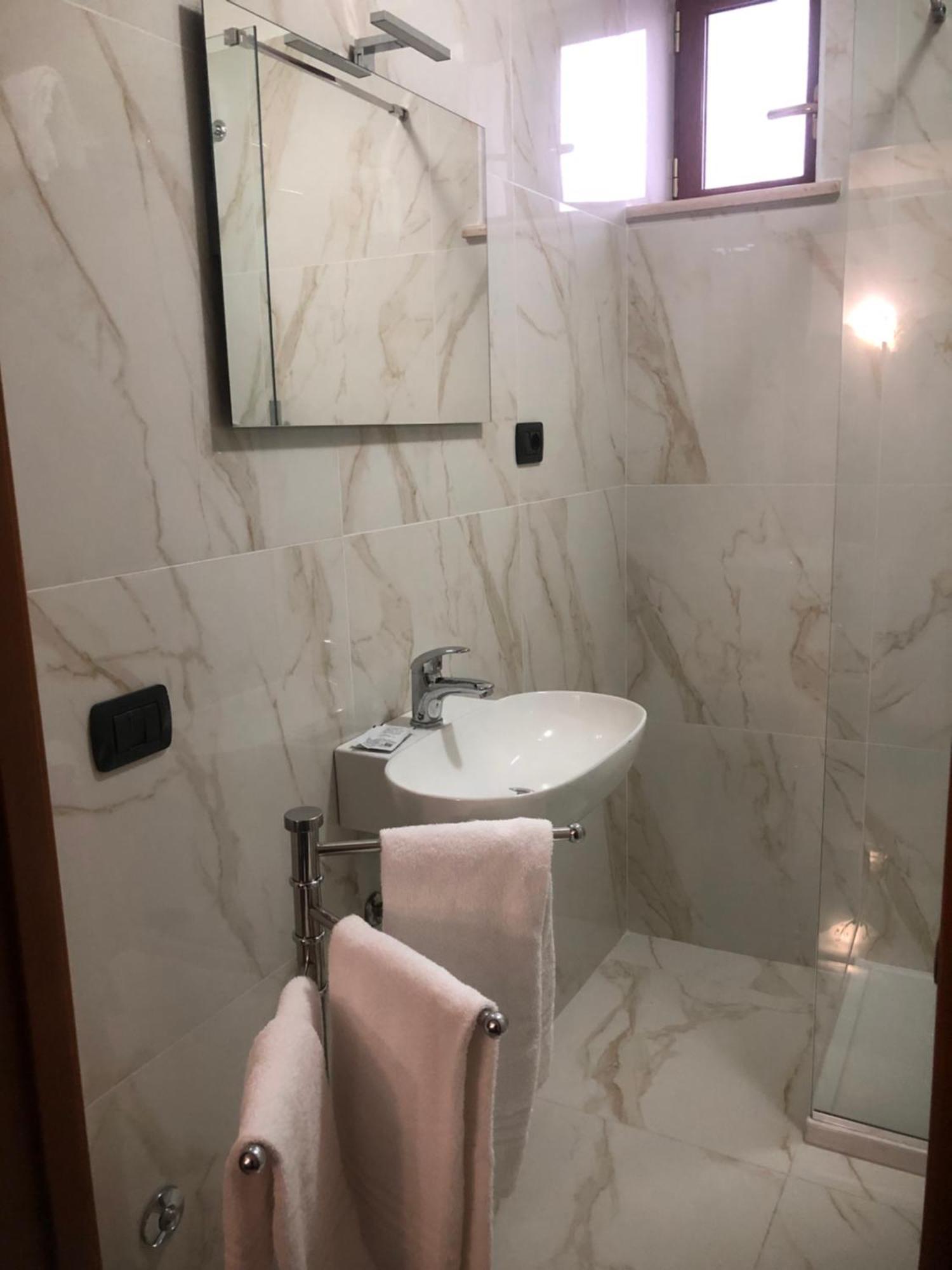Hotel Serena Неаполь Екстер'єр фото